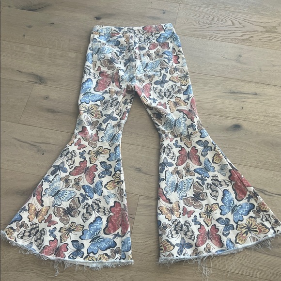 We The Free Flare Jeans Just Float On Butterfly Pants Size 28 Artsy Boho Unique - Picture 4 of 6